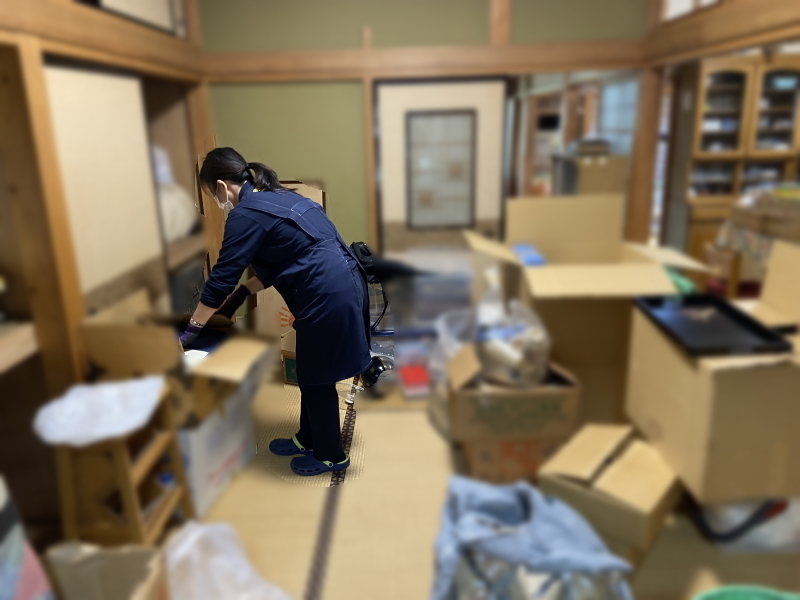 相模原市緑区 遺品整理・清掃作業中の画像