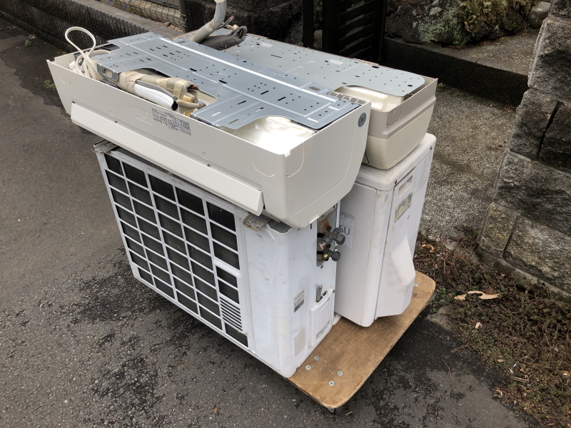 町田市アパートのエアコン撤去画像